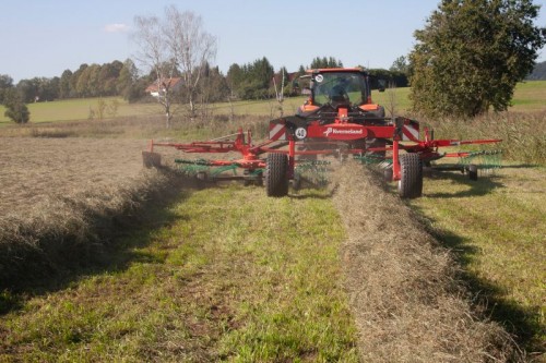 Новые валкообразователи Kverneland линейки CompactLine обеспечат больше гибкости при заготовке кормов